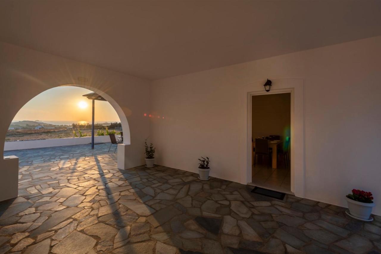 Villa Kalamies パロス島 エクステリア 写真